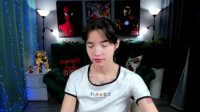 as1an girlfriend online show from December 18, 7:03 am