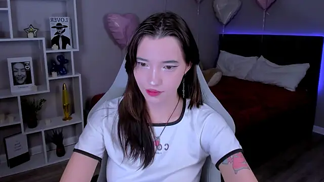 as1an girlfriend online show from March 16, 2:39 am