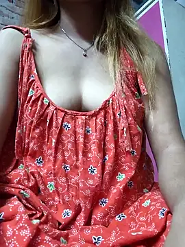 Snapshot of YourFulki chatting on November 3, 6:42 pm YourFulki online show from November 3, 6:42 pm