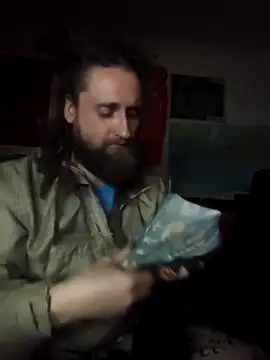 Ozomitro online show from February 2, 9:02 pm