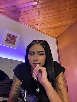 Hilary pinkk online show from April 5, 1:58 am