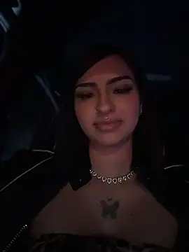 Hilary pinkk online show from April 10, 12:16 am