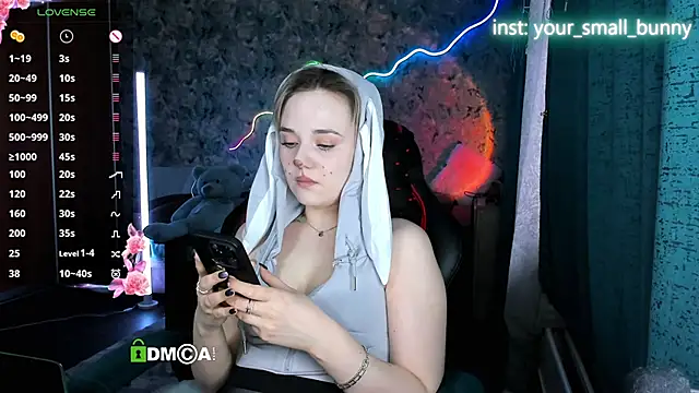 Your small bunny online show from April 6, 2:09 am