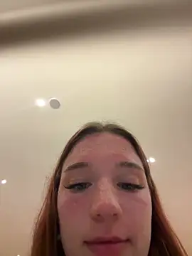 Shirley Thomas online show from November 20, 1:06 am