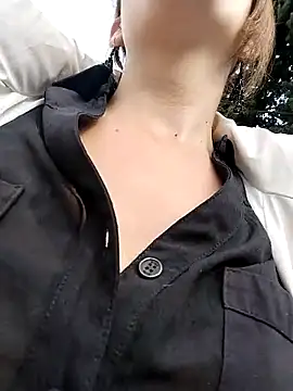 Alysson-- online show from February 27, 1:17 pm