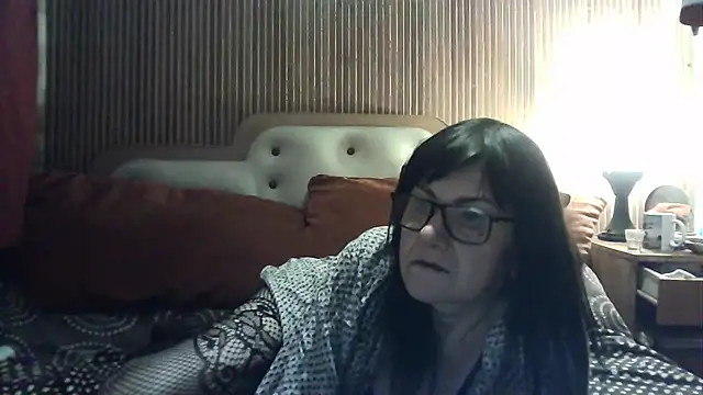 AlanaLaDream online show from December 20, 10:00 pm