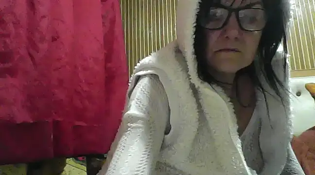 AlanaLaDream online show from February 8, 6:12 pm