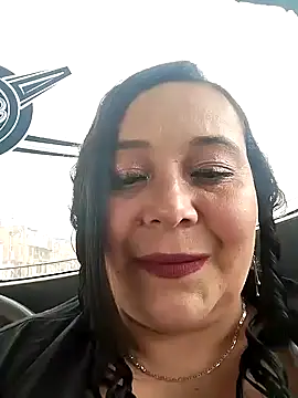 sara pineros online show from January 2, 8:24 pm