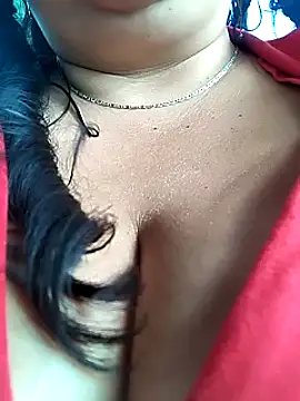 sara pineros online show from January 18, 8:40 pm