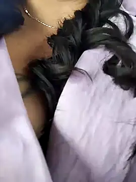 sara pineros online show from February 1, 7:34 pm