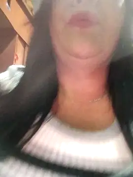 sara pineros online show from October 11, 9:24 pm