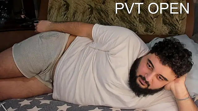 Snapshot of teddy_alan chatting on February 23, 2:35 pm teddy alan online show from February 23, 2:35 pm