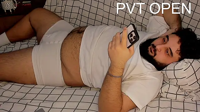 Snapshot of teddy_alan chatting on March 5, 5:18 pm teddy alan online show from March 5, 5:18 pm