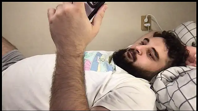 Snapshot of teddy_alan chatting on October 6, 4:54 am teddy alan online show from October 6, 4:54 am