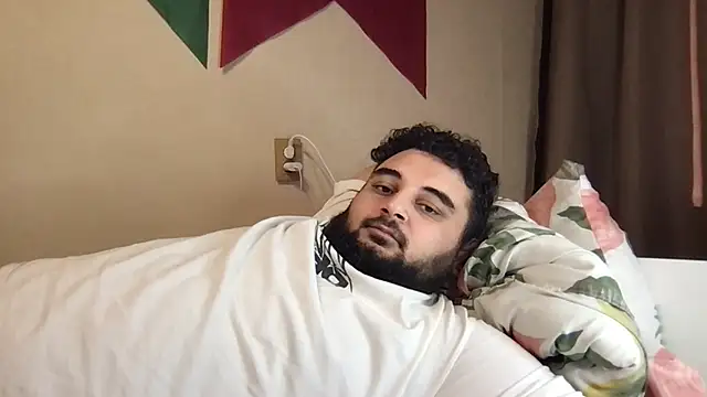 Snapshot of teddy_alan chatting on October 17, 12:30 pm teddy alan online show from October 17, 12:30 pm