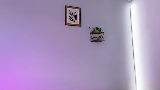 hot69temptation  online show from January 16, 3:24 pm