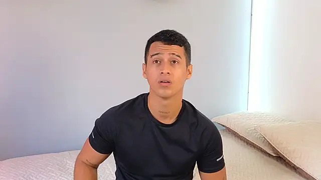 hot69temptation  online show from January 30, 2:47 pm