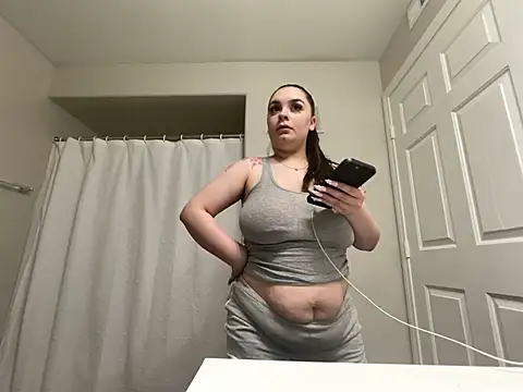 Snapshot of jasmine2badd chatting on March 23, 5:43 am jasmine2badd online show from March 23, 5:43 am