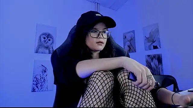 Elainebeness online show from January 11, 4:25 pm