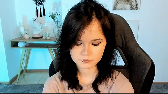 Elainebeness online show from February 28, 10:50 pm