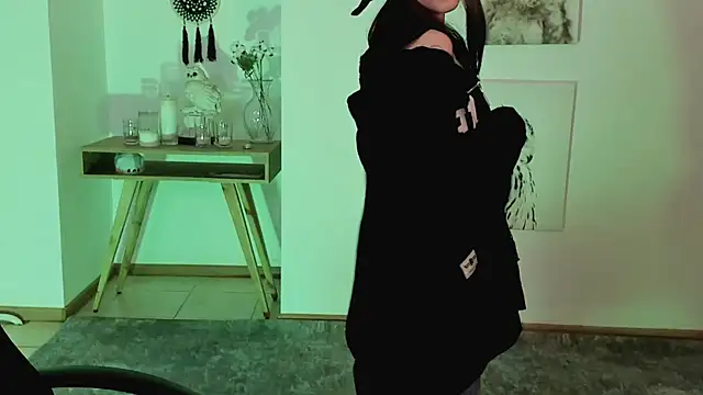 Elainebeness online show from March 15, 10:11 pm