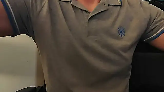 Snapshot of jayb0y61 chatting on October 12, 4:11 am jayb0y61 online show from October 12, 4:11 am