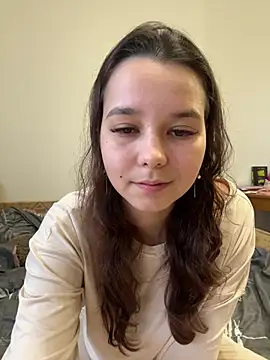 PoppyRobinson online show from December 22, 11:22 am