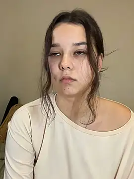 PoppyRobinson online show from December 29, 8:22 am