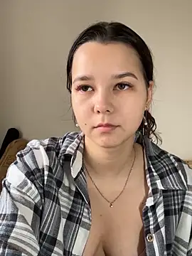 PoppyRobinson online show from December 31, 8:26 am