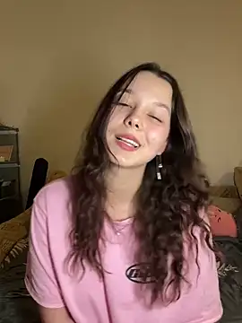 PoppyRobinson online show from January 11, 6:12 pm