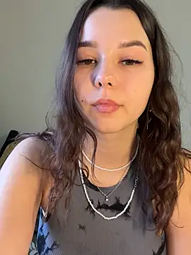 PoppyRobinson online show from January 18, 8:10 am