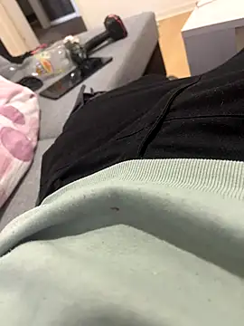 Snapshot of 27SKLuder chatting on October 13, 12:49 pm 27SKLuder online show from October 13, 12:49 pm