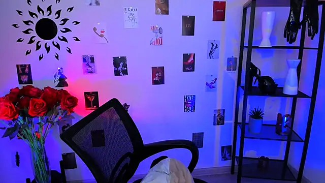 JaneWyatt online show from March 15, 7:42 am