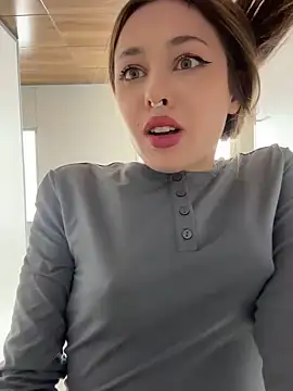 Snapshot of Cherry____Pie chatting on February 21, 1:55 am Cherry    Pie online show from February 21, 1:55 am