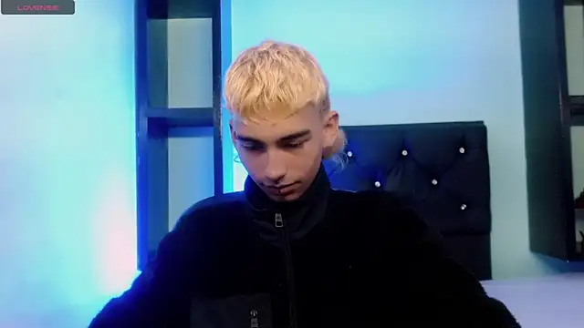 ttimy x boy online show from March 26, 8:25 pm