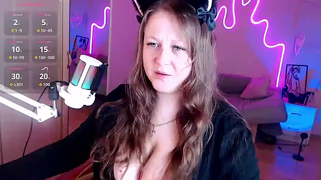 LizzyShine online show from September 8, 3:00 pm