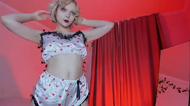 Snapshot of Emily_relish chatting on February 5, 1:11 pm Emily relish online show from February 5, 1:11 pm