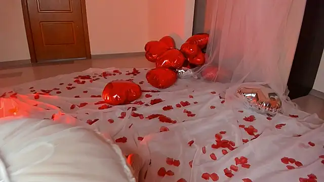 Snapshot of Emily_relish chatting on February 8, 1:22 pm Emily relish online show from February 8, 1:22 pm