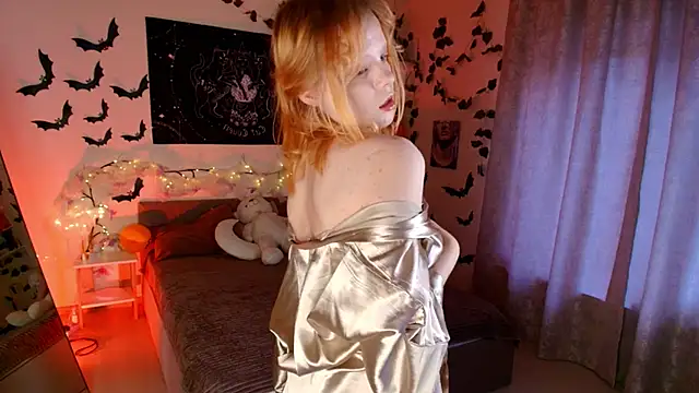 Snapshot of Emily_relish chatting on October 23, 1:10 pm Emily relish online show from October 23, 1:10 pm