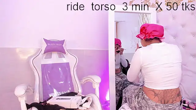 emaa lambert online show from April 18, 11:36 am