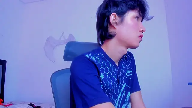 Snapshot of Johhan__Lee chatting on December 29, 12:41 am Johhan Lee online show from December 29, 12:41 am