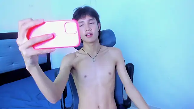 Snapshot of Johhan__Lee chatting on February 9, 11:04 pm Johhan Lee online show from February 9, 11:04 pm