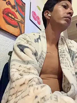 Snapshot of paulkrotz chatting on November 12, 5:08 am paulkrotz online show from November 12, 5:08 am