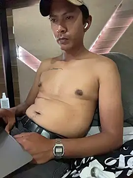 Snapshot of paulkrotz chatting on November 24, 10:42 pm paulkrotz online show from November 24, 10:42 pm