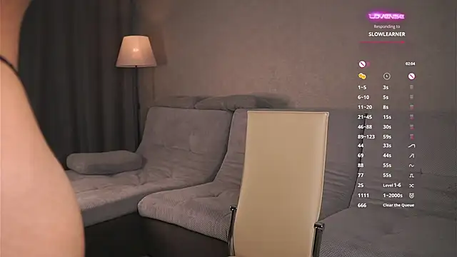 VeronaAppleberry online show from March 3, 4:58 am