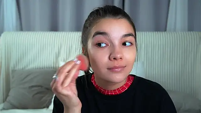 VeronaAppleberry online show from September 30, 12:21 pm