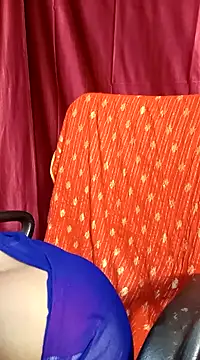 Stripy Doll online show from February 11, 12:59 am