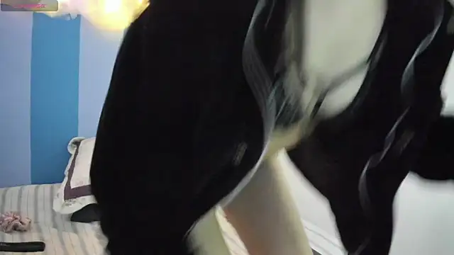 Snapshot of britny_clouds chatting on December 4, 12:03 pm britny clouds online show from December 4, 12:03 pm