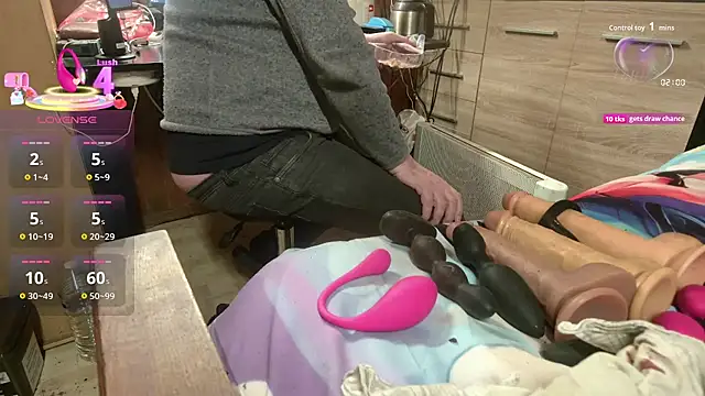 misteryman1956 online show from December 1, 7:41 pm