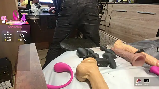 misteryman1956 online show from February 24, 7:12 pm